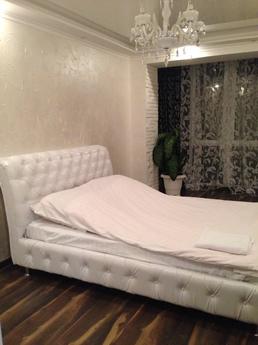 Сдам свою квартир ЛЮКС в спальном районе, Саки - квартира посуточно