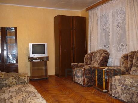2-bedroom apartment in good repair, Smolensk - apartment by the day