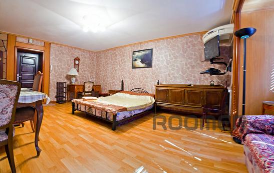 Уютная квартира-студия в центре 102, Алматы - квартира посуточно
