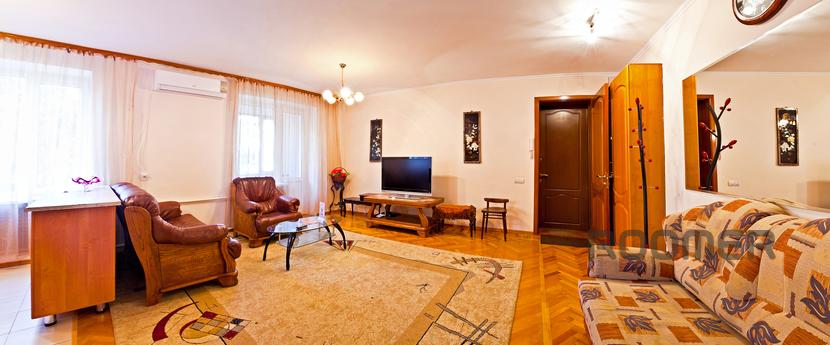 Luxury apartment in the center (CUM) 204, Almaty - apartment by the day