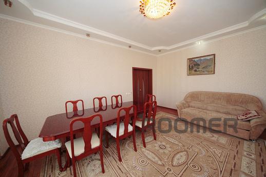3-bedroom apartment in 'Diplomat&qu, Astana - apartment by the day