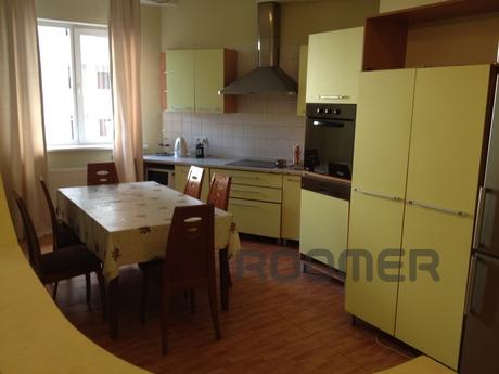 Live in the center of Almaty just for 25, Almaty - apartment by the day