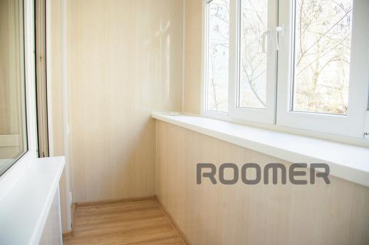 1-кім полулюкс на бул.Центральному, Запорожье - квартира посуточно