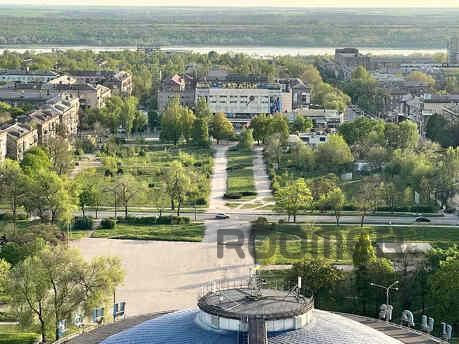 Двухэтажная люкс-студия на Волгоградской, Запорожье - квартира посуточно