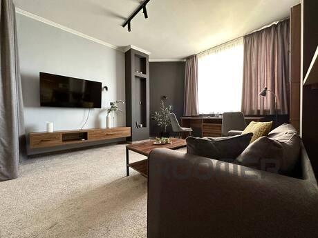 Stylish VIP studio on Gagarin 3 in the very center of Zaporo