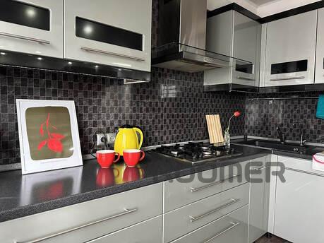 2 room LUX near Universitetskaya square, Zaporizhzhia - apartment by the day