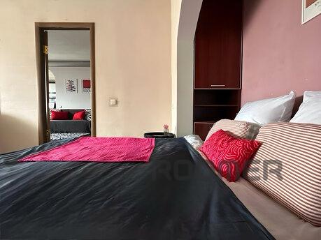 2 room LUX near Universitetskaya square, Zaporizhzhia - apartment by the day