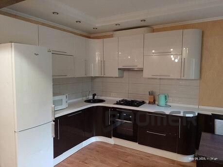 2 rooms. Lux near the port of Zaporizhzhya square, Zaporizhzhia - apartment by the day