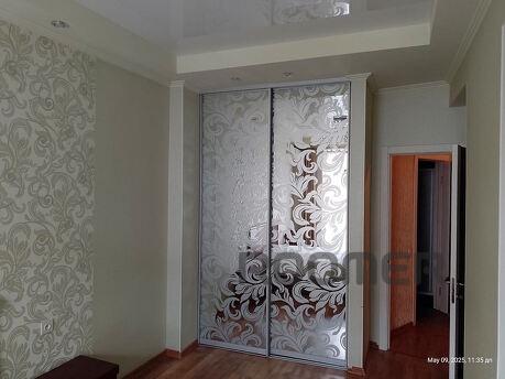 2 rooms. Lux near the port of Zaporizhzhya square, Zaporizhzhia - apartment by the day