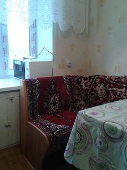 1-room apartment in the center, Karaganda - apartment by the day