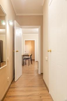 daily 3 room boulevard lesi ukraiki 10, Kyiv - apartment by the day