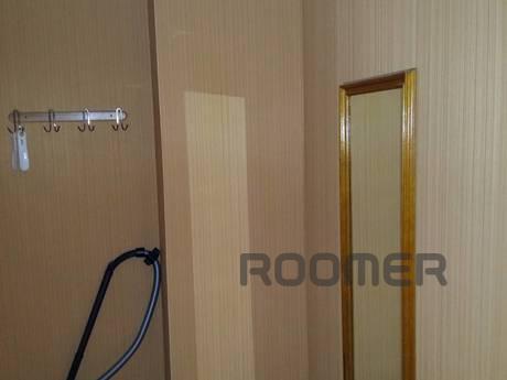 Clean and comfortable. New. Center., Barnaul - apartment by the day