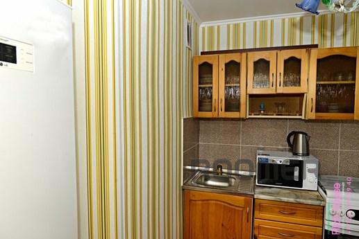 2-bedroom. Rent cheap RN Aelita, 2, Karaganda - apartment by the day