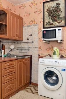 2-bedroom apartment 45 qw, Karaganda - apartment by the day