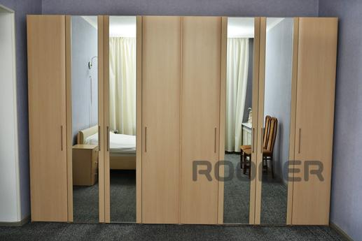 2-room suite. City Mall, Department Stor, Karaganda - apartment by the day