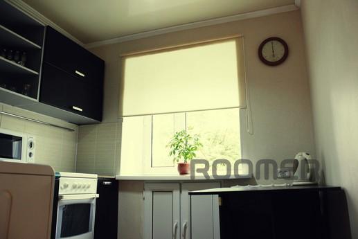1 komn.lyuks class, Karaganda - apartment by the day