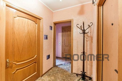Excellent apartment near the metro, Moscow - apartment by the day