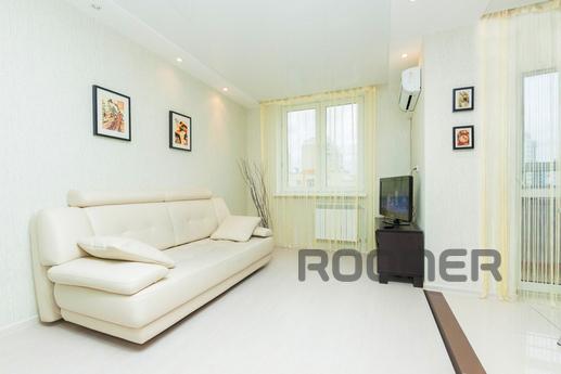 Luxury one-bedroom luxury apartment, located near the Southe