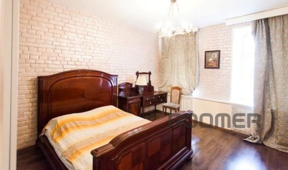 Interesting apartment in the center, Saint Petersburg - apartment by the day