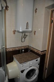 Rent a designer apartment in the center, Alupka - apartment by the day