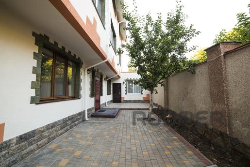 Modern hotel close to the sea, Odessa - apartment by the day