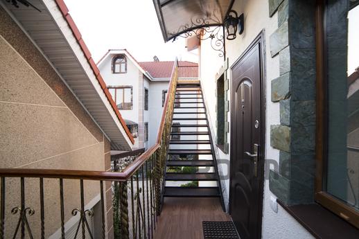 Modern hotel close to the sea, Odessa - apartment by the day