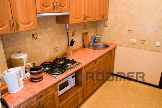 2 com. Apartment m Historical Museum, Kharkiv - apartment by the day