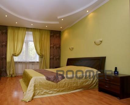 2 BR SUITE on Abzalov Benetton, Karaganda - apartment by the day