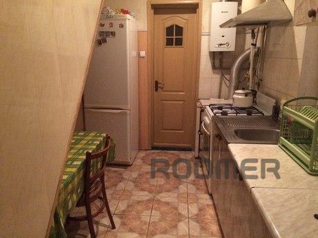 Целый этаж в частном секторе с парковочным местом, качелей, 