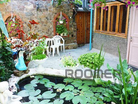 Relaxing holiday at low prices, Alushta - apartment by the day