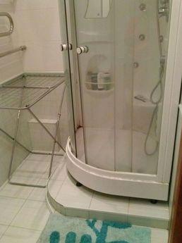 A cozy apartment in a new house, Novosibirsk - apartment by the day