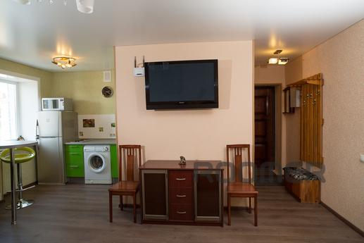 Cozy premium studio in the center of the, Novosibirsk - apartment by the day