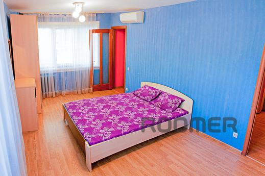 Cozy one-bedroom in the center, Novosibirsk - apartment by the day