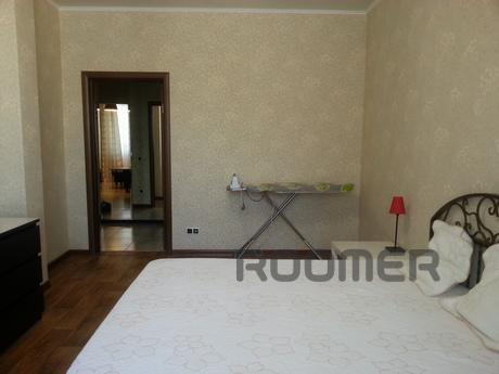 The apartment is in the prestigious area, Krasnodar - apartment by the day