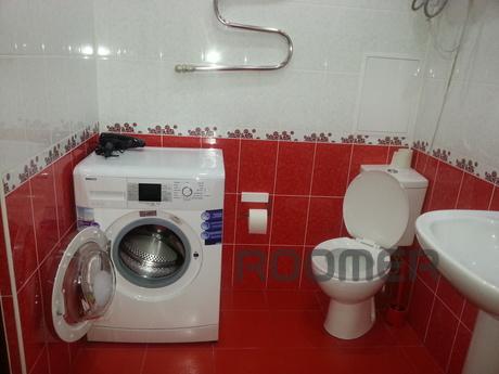 The apartment is in the prestigious area, Krasnodar - apartment by the day