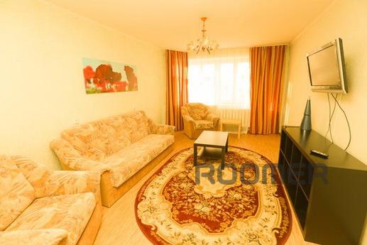 Rent 2-bedroom cozy apartment, Tyumen - apartment by the day