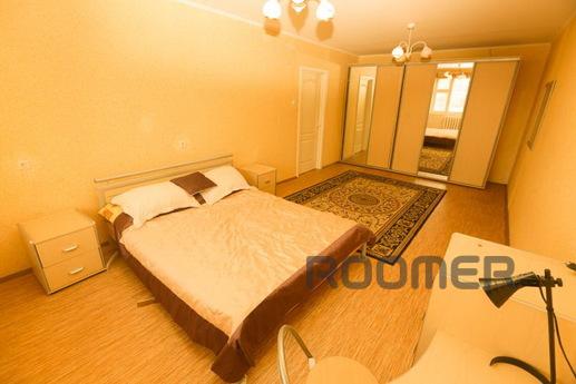 Rent 2-bedroom cozy apartment, Tyumen - apartment by the day
